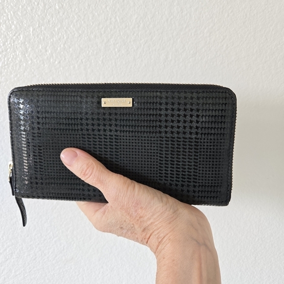 KATE SPADE Large Leather Wallet Black Grey Houndstooth Print Zip Around - Picture 13 of 16